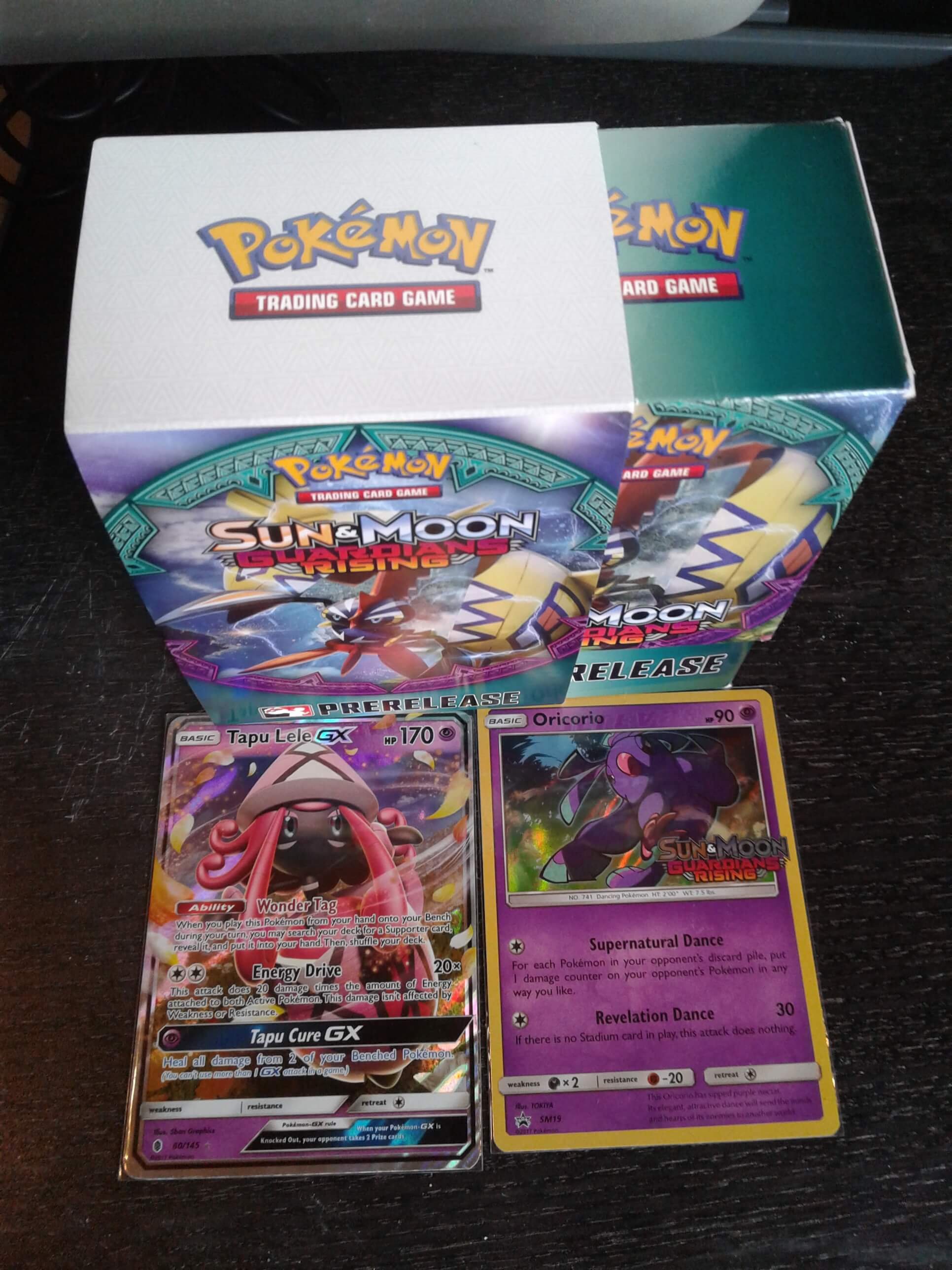 Caja Pre-Release Sun and Moon Guardians Rising